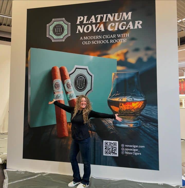 LAbzaradel52803's tweet photo. #MAKENOVABIG 🇩🇪 
Stepping through the Grand Entrance in Germany for the first time! We can’t wait to welcome you all at our stand tomorrow @kopptobaccos 

📍HALL 7
📍STAND 7.B44

#NOVACIGAR
@intertabac
#TobaccoExpoGermany
#CigarCultureGermany
#SmokeAndStyle #GermanTobaccoExperien https://t.co/rDHoyGgFWc