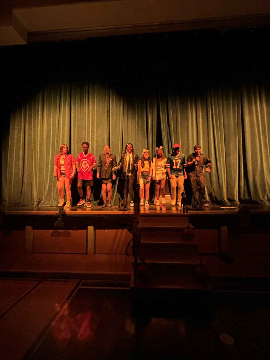 M_Siciliano's tweet photo. Another successful spirit assembly at @ImmaculataOCSB 🎃 #WhyMac https://t.co/jnjbC3oIW6