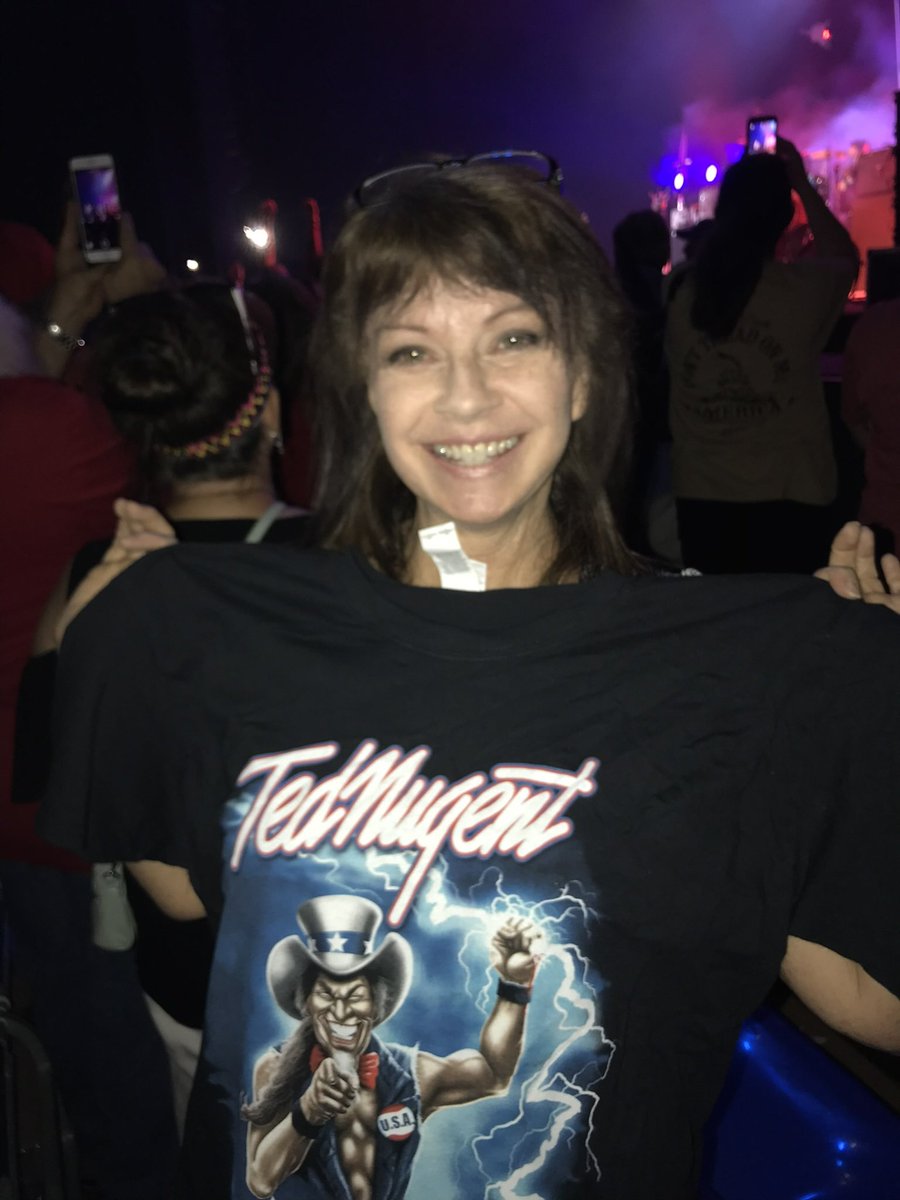 Asmallvoice22's tweet image. Love this guy! @TedNugent #stranglehold #tednugent
 #maga