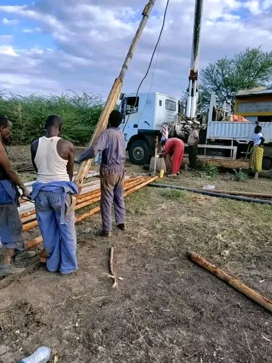 Ayusomali's tweet photo. Waa ceelka Qabalaha Casbuli ee Degmada Erer oo dayactir lagu sameeyay isla markaana adeegii dib ubilaabay. #DDS #Erer #Sitti https://t.co/e6o60Tf6iP