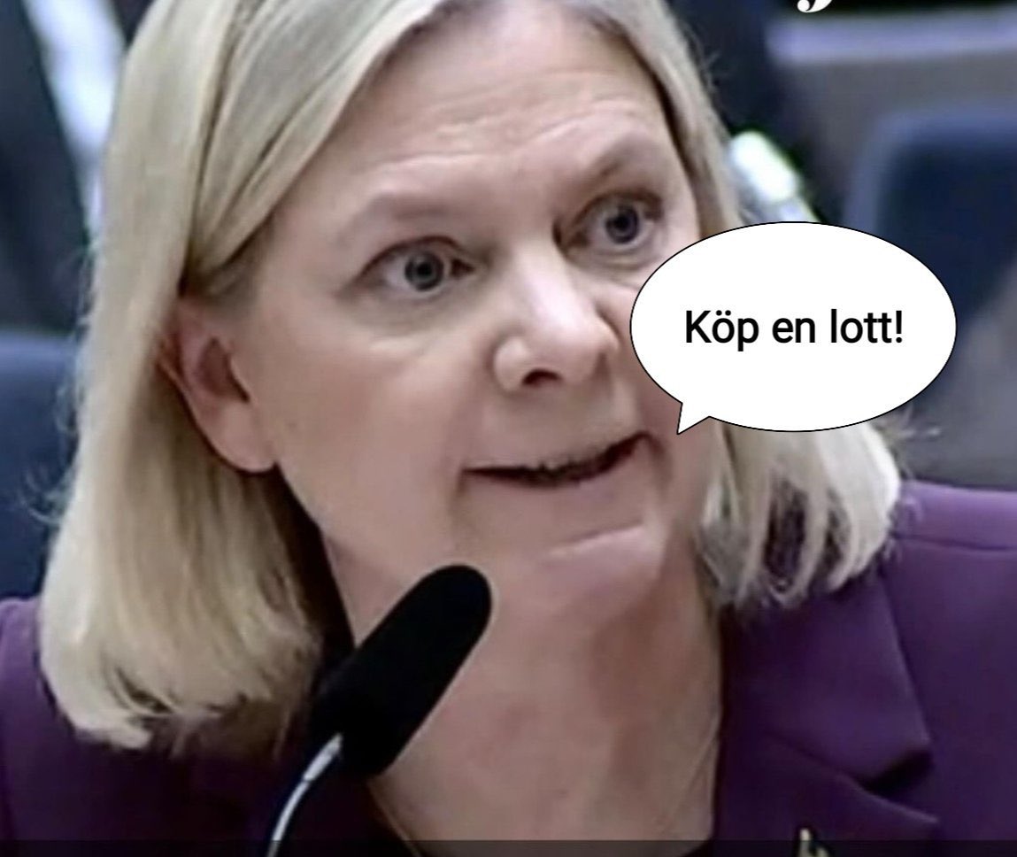 MickeK69's tweet image. Dagarna går och S:

1) Vägrar betala tillbaka pengar trots löften från Onda-Magda och Falske-Baudin

2) Vägrar avbryta prenumerationer

Nej, de kör på som vanligt och blåser gamla människor på deras besparingar

En bild på Onda-Magda för att illustrera, dela så S påminns!
.