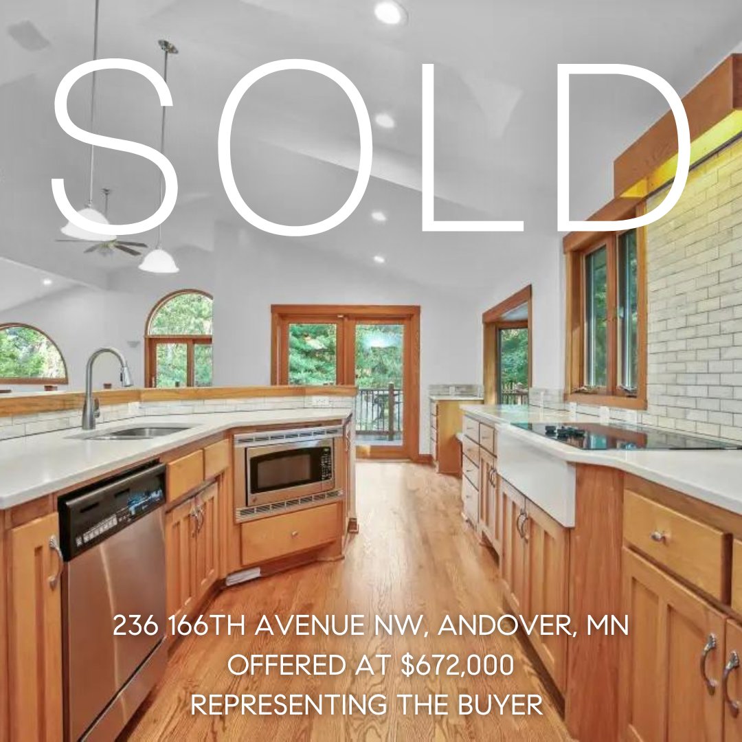 TheLJGroup's tweet photo. #Sold in Andover, MN! ✨

Congrats to our buyers on closing on this stunning property, 25% under original asking price. 

Property: 236 166th Ave NW, Andover, MN
Listed at: $672,000
Listed by and photos courtesy of: Home Team Realty
Representing Buyer: @LaurenJanoskiGroup https://t.co/kNflOwvSMJ
