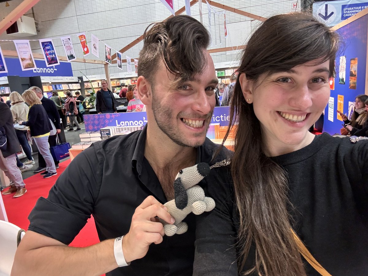 Eva (Bionic beauty 🦿) tweet media