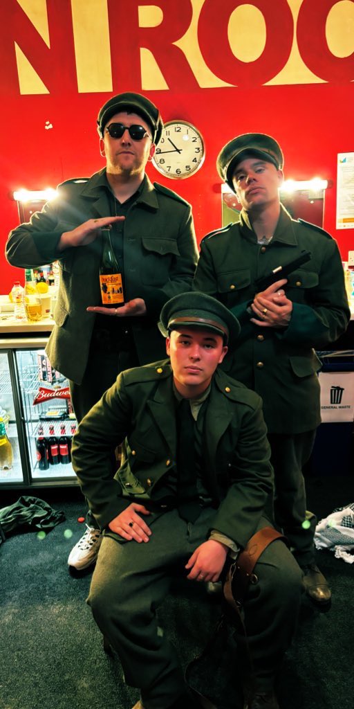 KNEECAPCEOL's tweet photo. Well well Vicar St….tonight is our final night in Baile Átha Cliath! 

It’s been epic and remember to 

- Support the IPSC stand 🇵🇸
- Buy our merch (we’ve signed 7” records)❤️
- Fairview Park goes on-sale tomorrow at 10am https://t.co/uBfjc09Gon