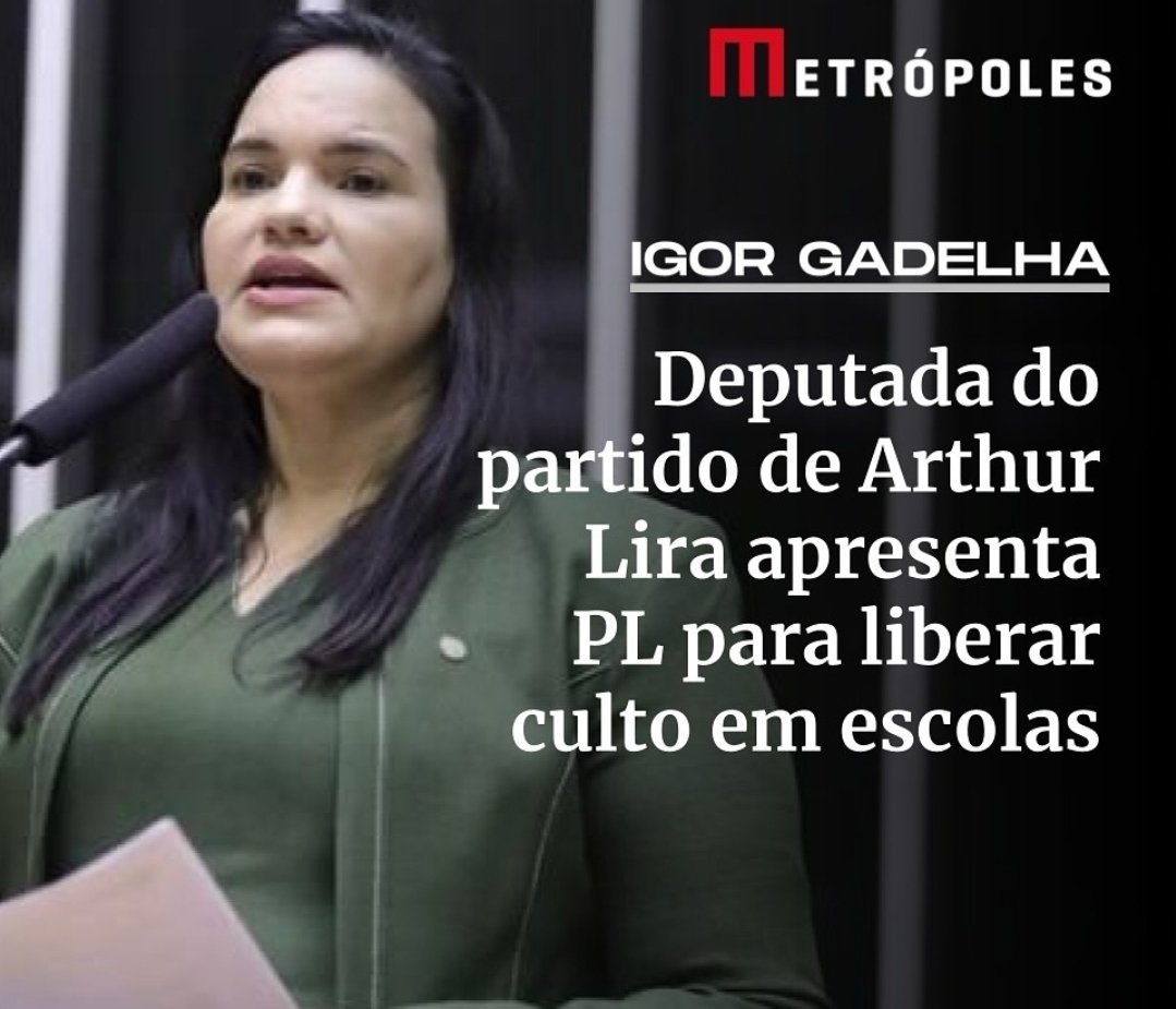 PedroRonchi2's tweet photo. O pessoal que pedia escola sem partido quer transformar as escolas em igrejas para ter mais apoio ao Partido deles. https://t.co/MqqwVH7vFi