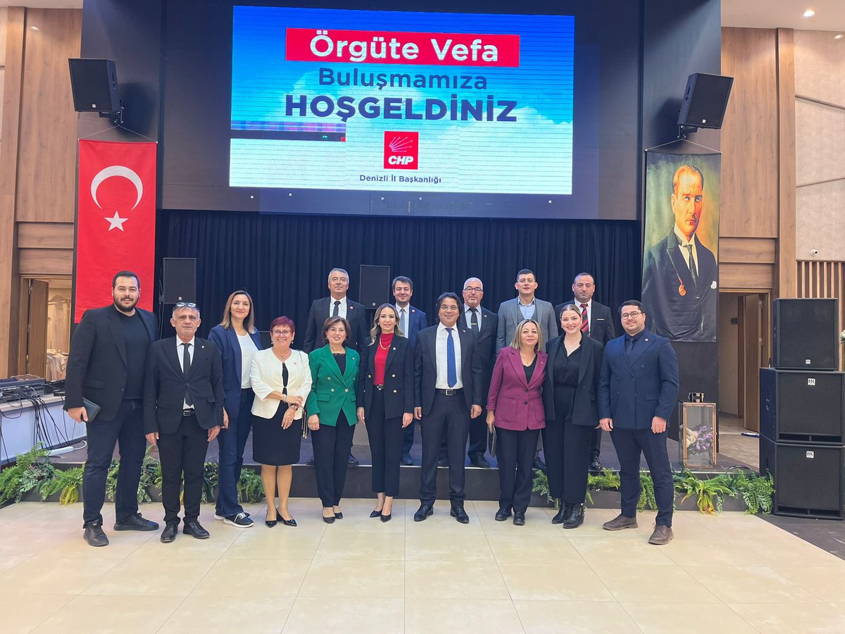 İl Başkanlığımızca düzenlediğimiz Örgüte Vefa Buluşmasın’da il ilçe anakademe başkanlarımız ve yönetimlerimiz,belediye başkanlarımız,il ilçe kadın kolları başkanlarımız ve yönetimlerimiz,il ilçe gençlik kolları başkanlarımız ve yönetimleri ile bir araya geldik. #chpdenizli