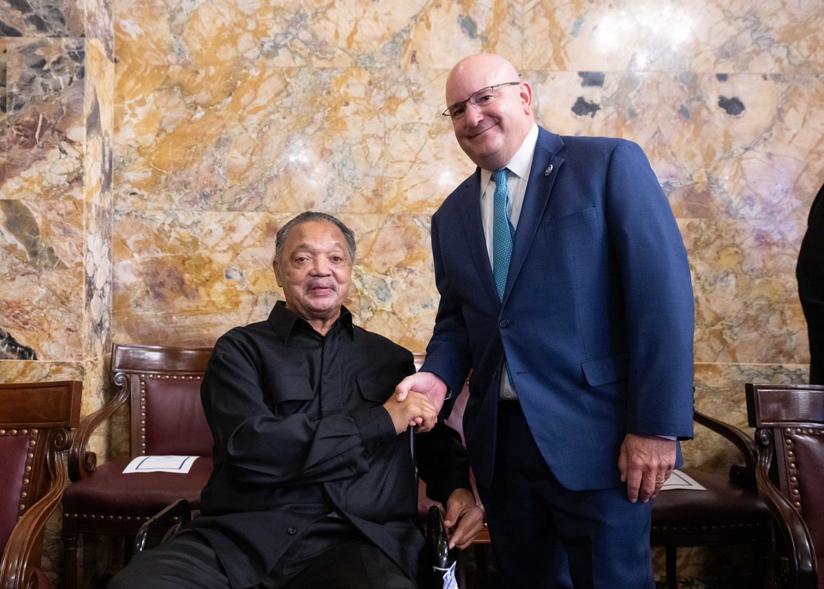 RepBenSanchez's tweet image. It was an honor to meet Rev. Jesse Jackson, a living legend and powerful voice for civil rights and social justice. Rev. Jackson is one of the most influential figures in modern American history. As a legislator, I&apos;m inspired by his lifelong commitment to advancing equality.