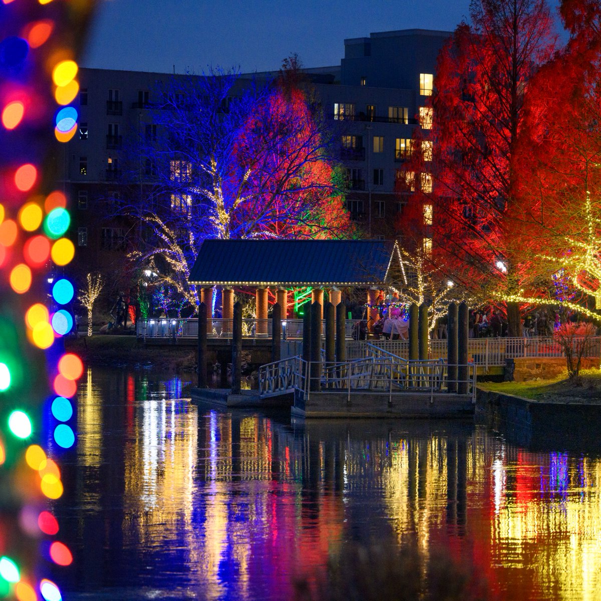 VisitWilmington's tweet photo. It's tiiiiiime... Cue the lights, crank up the carols, and pour the peppermint lattes! Greater Wilmington's Holiday Magic is just around the corner. 

Make sure to plan accordingly! 🎄 🎅 https://t.co/SPexVLZlqx https://t.co/f2uKK121pZ