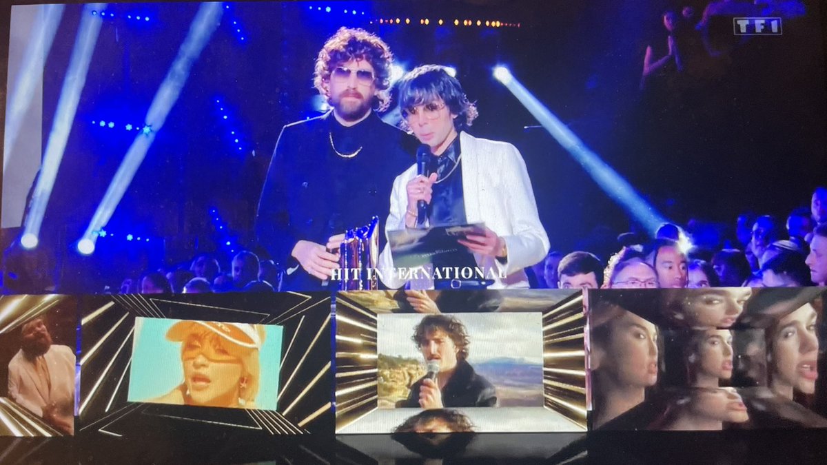 Justice ils ont même pas fait semblant d’en avoir quelques choses à foutre d’être là, ils ont expédié le truc en 20 secondes 😂😭 

#NMA2024 #NRJmusicawards
