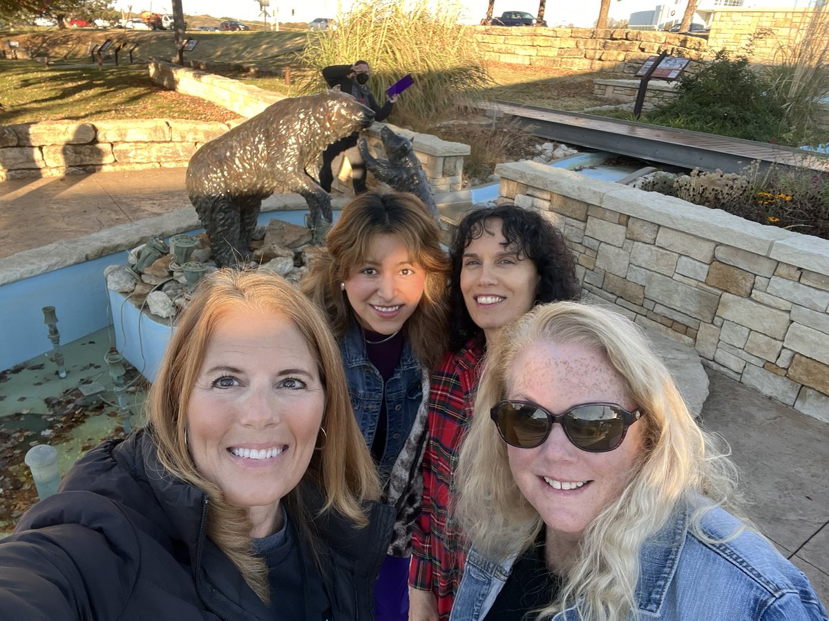 Amy Sachse tweet media