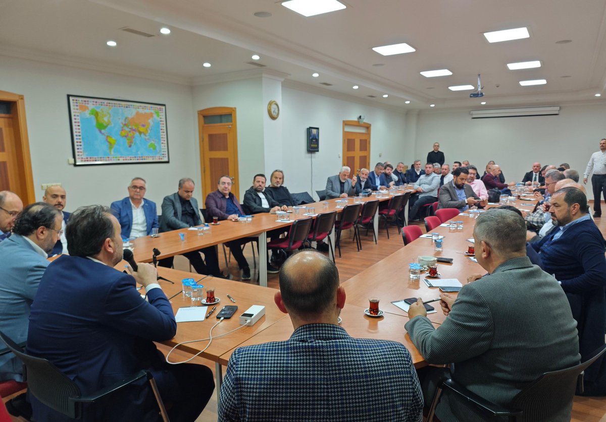 MahmutAsmali's tweet photo. Konya programımız kapsamında MÜSİAD Karz-ı Hasen Sandığı Çalıştayı Toplantımızı, Konya’daki Karz-ı Hasen Sandığı üyelerimizin katılımlarıyla gerçekleştirdik.

2.500’e yaklaşan üye sayısı ve 70 milyon liralık kullandırılan fon büyüklüğüyle Sandığımız, başarılı faaliyetlerini artırarak sürdürüyor. Sandığımız, önümüzdeki dönemlerde de ihtiyacı olan iş adamlarımıza faizsiz, Allah rızası için borç verme anlayışını sürdürecektir inşallah.

Çalıştayımızın düzenlenmesinde emeği geçen MÜSİAD Karz-ı Hasen Sandığı (@MUSIADKarzHasen) Başkanımız Muhammet Ali Özeken (@mozeken) ve Yönetimini tebrik ediyor, katılım sağlayan üyelerimize teşekkür ediyoruz.