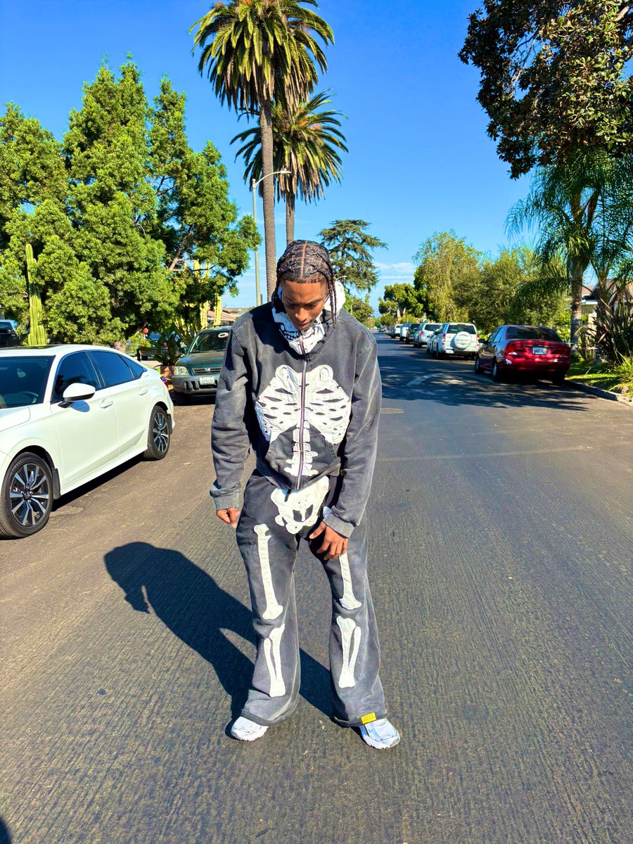 sixtydog's tweet image. Neighborhood Nigga #TwoFinger&amp;amp;Thumb