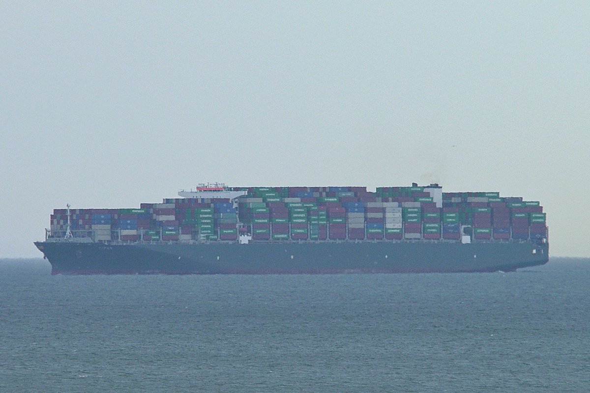 johnmorgan726's tweet photo. Owned by #Costamare and operated by #EVERGREEN with a length of 369 meters and sailing under the flag of Malta 🇲🇹 the #TITON, IMO:9728928 Triton-class #ContainerShip en route to Baltimore, Maryland @BShipspotting @BaltoChes. #ShipsInPics https://t.co/QYcTI6PuRi