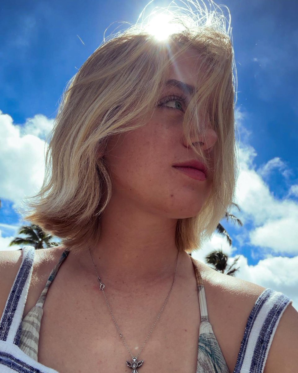 HBeemily_'s tweet photo. Howdy https://t.co/gKKTz6TSiv