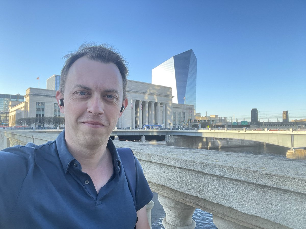 Another beautiful Philly day comes to an end. Just 3 days to go until election day.