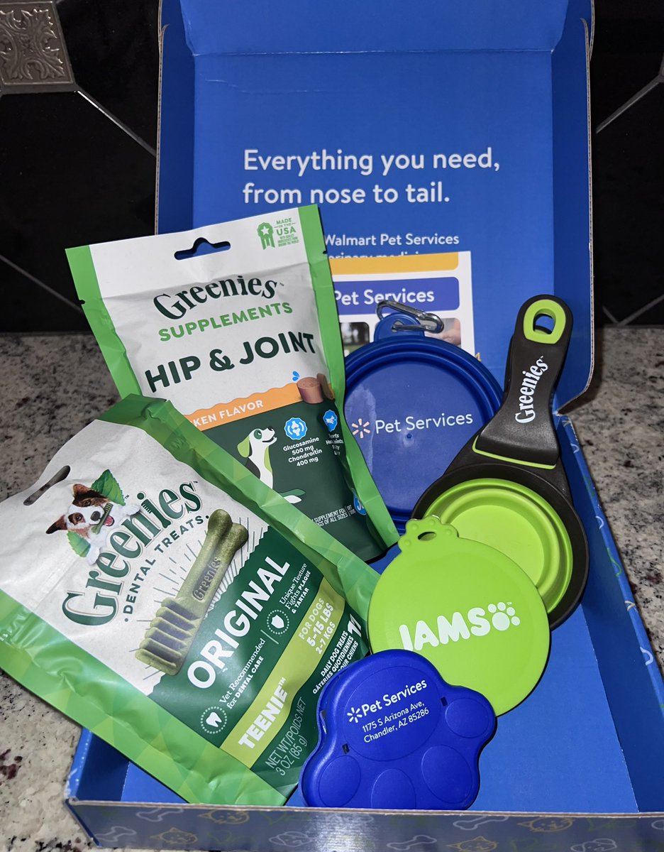 Thank you <a href="/GratsyOfficial/">Gratsy</a>  for the pet box in celebration of the new #Walmart #pet services! My dog loved the <a href="/Greenies/">Greenies</a> products!