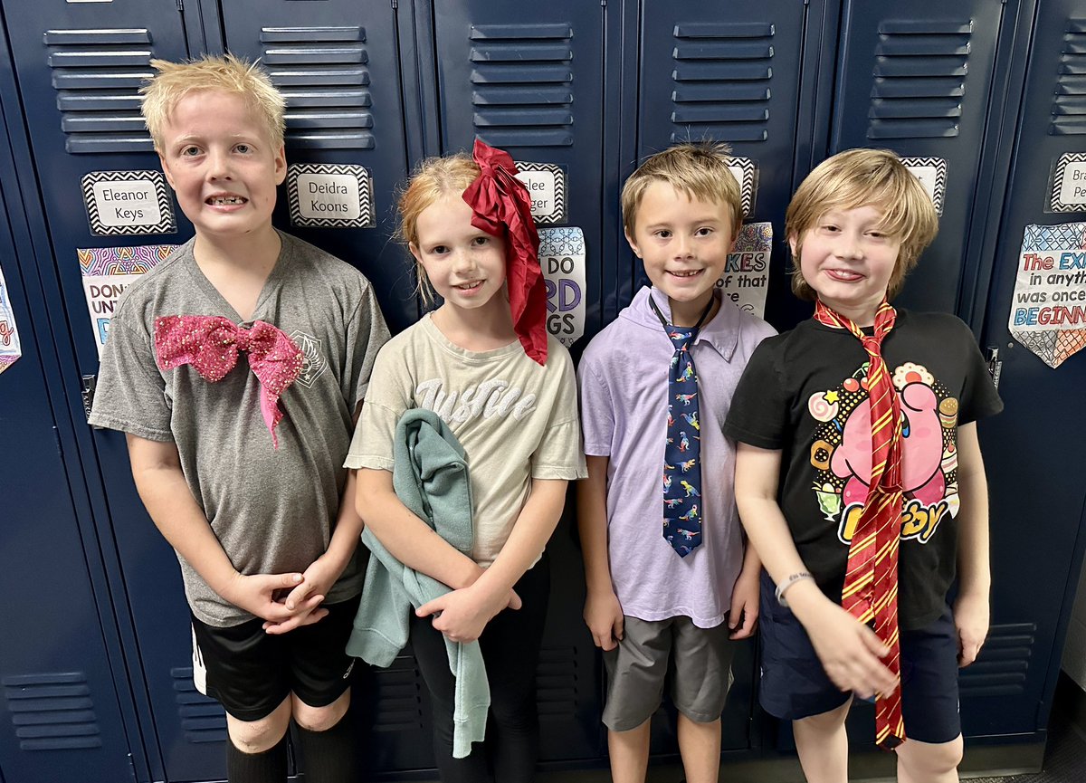 Red Ribbon Week Highlight! 

When students are reviewing vowel teams and they realize the dress up day theme is full of vowel teams. 

Tie (ie) and Bow (ow)! 

#wcsflight