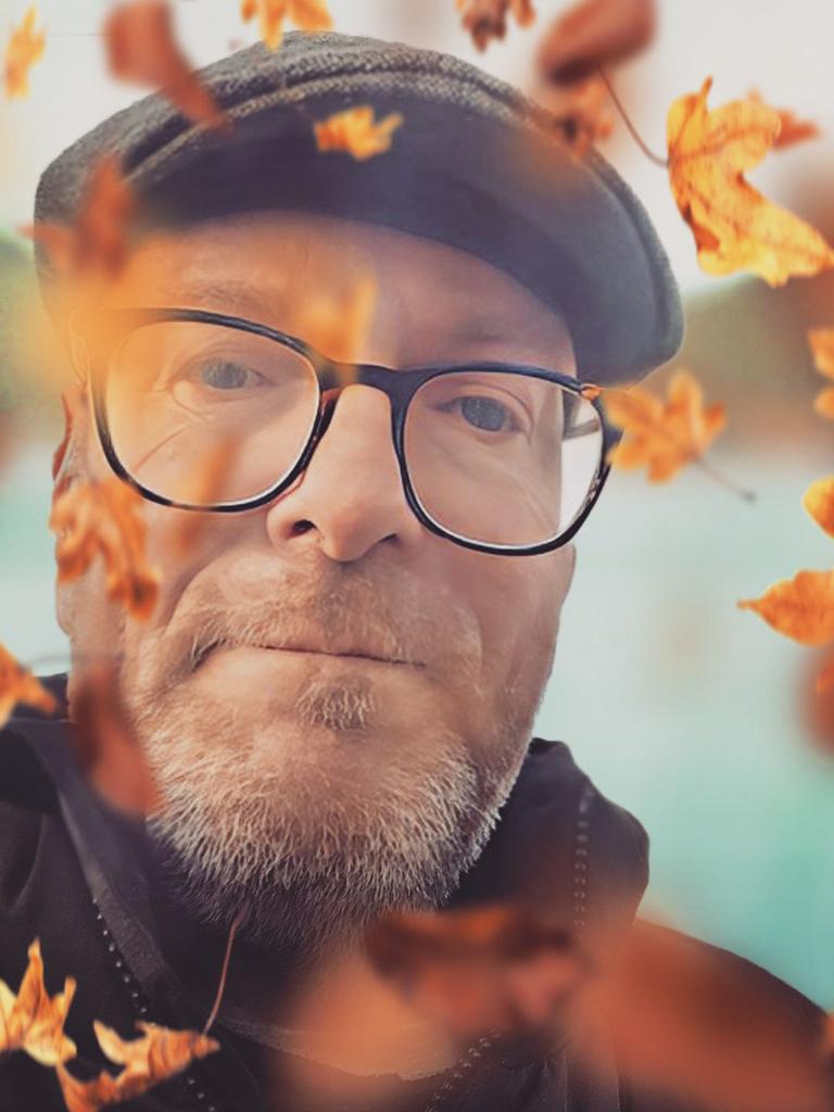 LordPaulofMalton (@lordofmalton) on Twitter photo Out and about in #York #Selfie <a href="/MonksCross/">Monks Cross</a>
The leaves were added using #photolabpro app. Out and about in #York #Selfie <a href="/MonksCross/">Monks Cross</a>
The leaves were added using #photolabpro app.