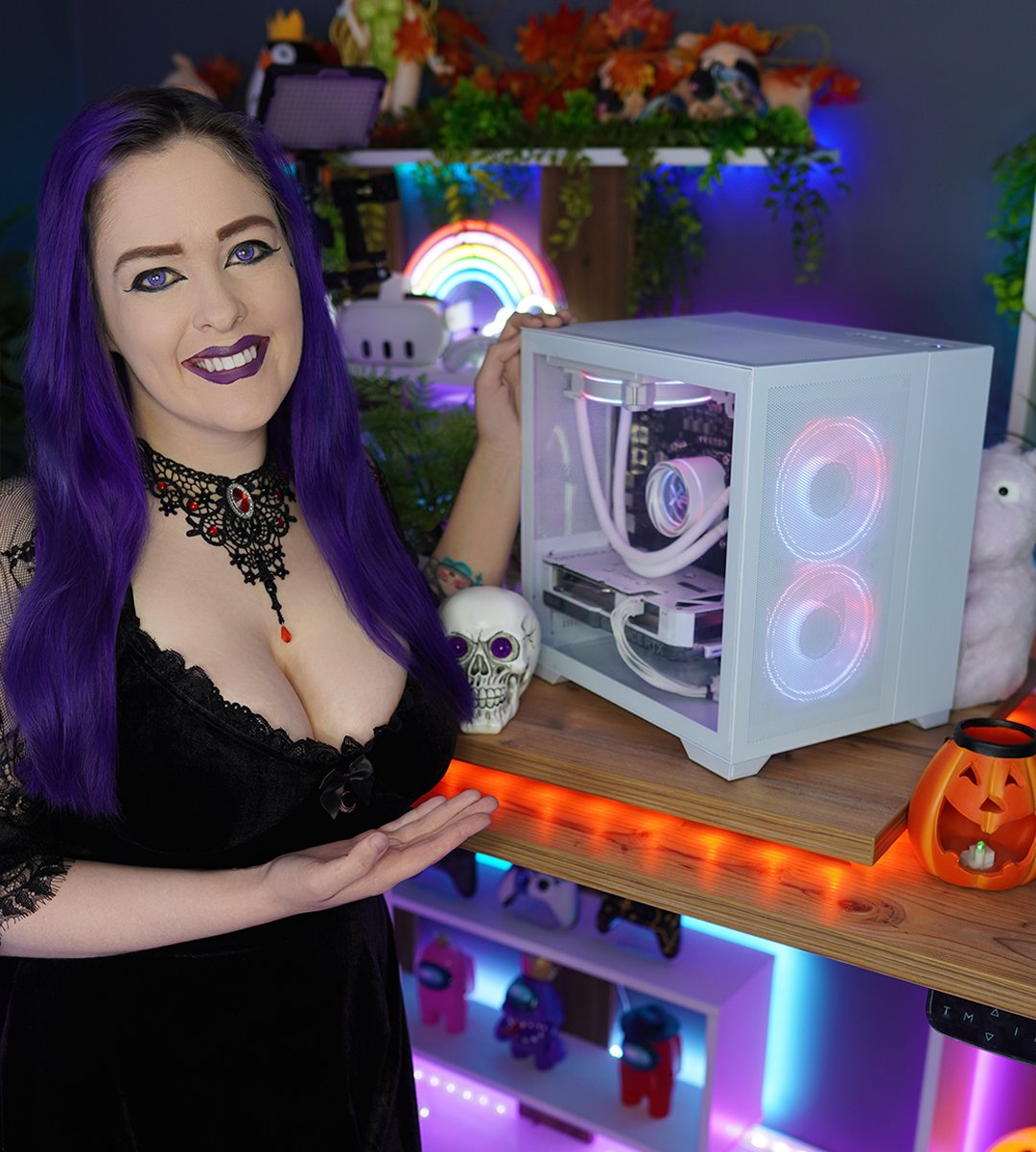QueenieandBlue's tweet photo. Happy Gothmas 🦇

I'm live announcing the winner of our X-Mini Elite Gaming PC ⭐️ Then I'm jumping onto Dead Rising Remake with game key #giveaways from our amazing channel sponsor @KinguinNet!

🎃 https://t.co/DBORJ36F4q #ad https://t.co/XID2sI2q3W