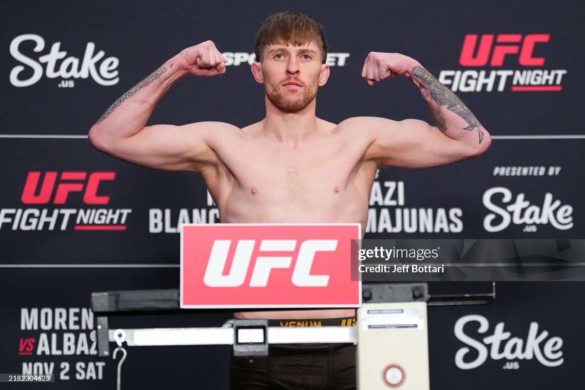RichardShoreMMA's tweet photo. "The race is long, but in the end it is only with yourself"
Jack Shore makes weight. 145.5lbs 
See you all tomorrow 
🏴󠁧󠁢󠁷󠁬󠁳󠁿👊🏴󠁧󠁢󠁷󠁬󠁳󠁿👊🏴󠁧󠁢󠁷󠁬󠁳󠁿 https://t.co/7L46LYUBry