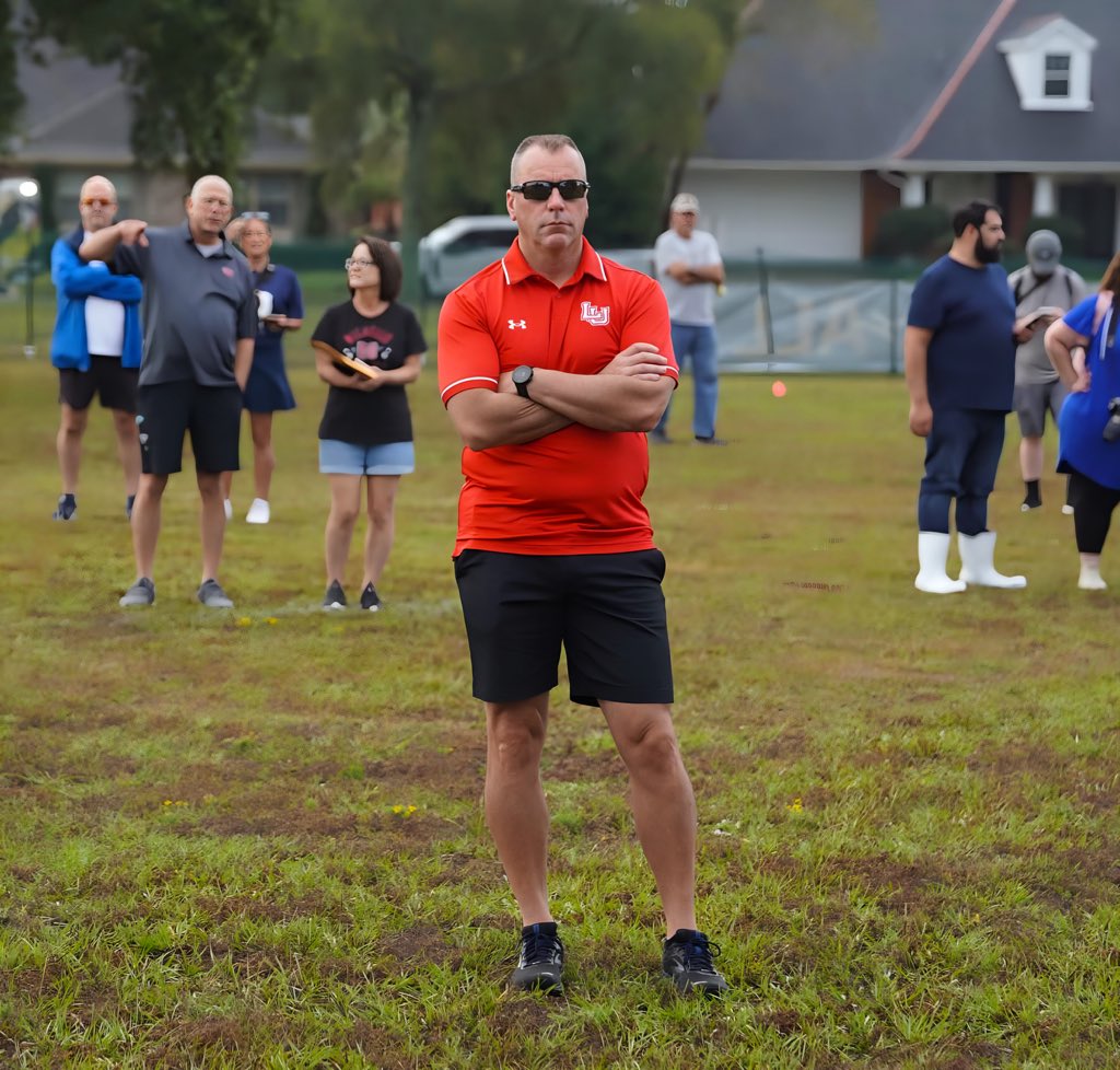 LamarXCTF's tweet photo. 𝟐𝟎 𝐘𝐄𝐀𝐑𝐒 𝐀𝐆𝐎 Coach Trey Clark won his FIRST title.

𝐓𝐨𝐝𝐚𝐲 he wins his 20th! https://t.co/42Ks8Fvfti