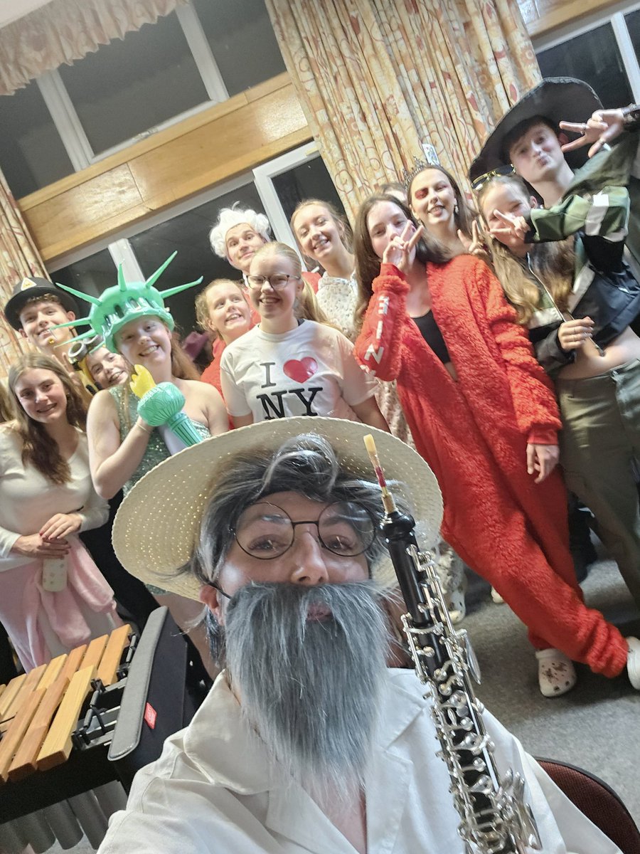 MissKerr tweet media