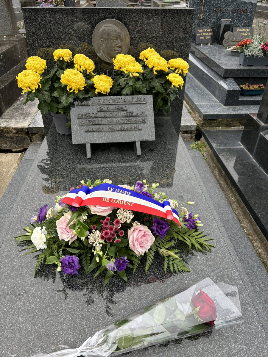 Ce matin élus et militants socialistes rendent hommage aux anciens élus socialistes de Lorient