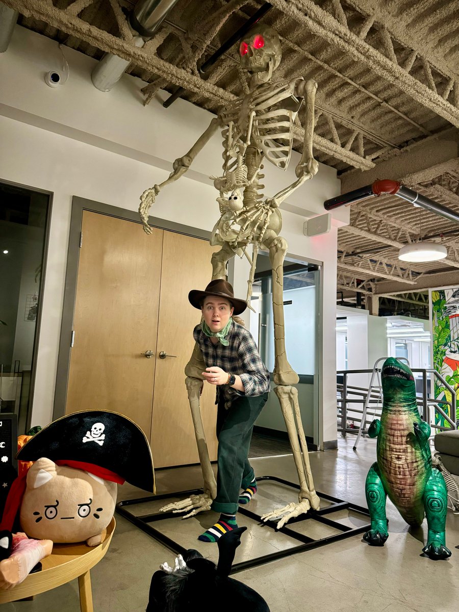 Artificial.Agency (@artificialagncy) on Twitter photo 👻 Halloween level unlocked! 👻
At Artificial Agency, we brought out the spooky vibes yesterday with our office decor and awesome costumes!
We hope everyone has a fun and safe Halloween!
🎃 👻 🍬 👻 Halloween level unlocked! 👻
At Artificial Agency, we brought out the spooky vibes yesterday with our office decor and awesome costumes!
We hope everyone has a fun and safe Halloween!
🎃 👻 🍬