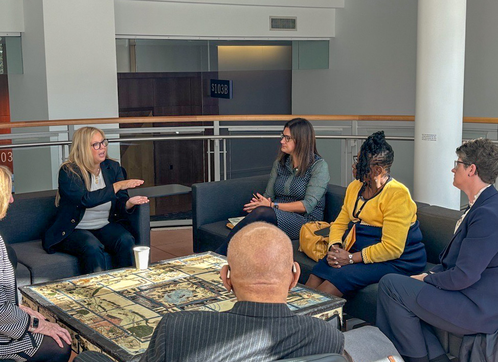 WIWorkforce's tweet image. At the 2024 @CSforALL summit, we proudly joined U.S. Rep. Gwen Moore &amp;amp; @WisconsinDPI Superintendent Dr. Jill Underly to talk about how we can work together to improve computer science literacy &amp;amp; prepare #Wisconsin students for the #workforce of tomorrow. 🤝 #CSforAll #FutureReady