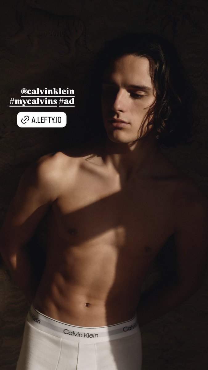 There’s too much going on! I can’t keep up! 😭❤️‍🔥

Harry Collett for Calvin Klein