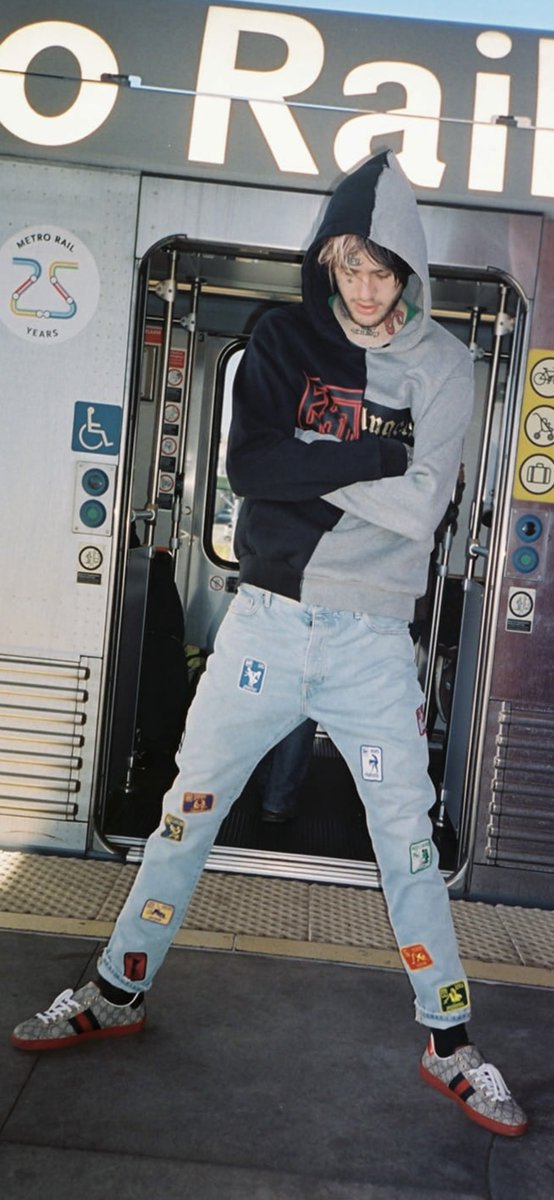 johnnyclipz's tweet photo. Happy Birthday Peep https://t.co/AYSf5BEIxG