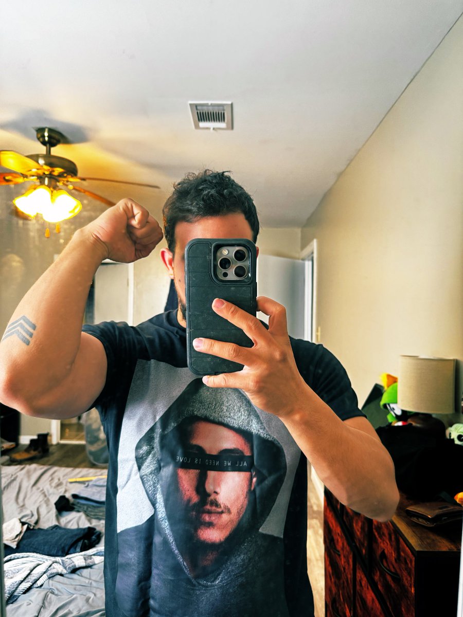 superp0l's tweet photo. #canserbero forever https://t.co/o5VeMQw8kK