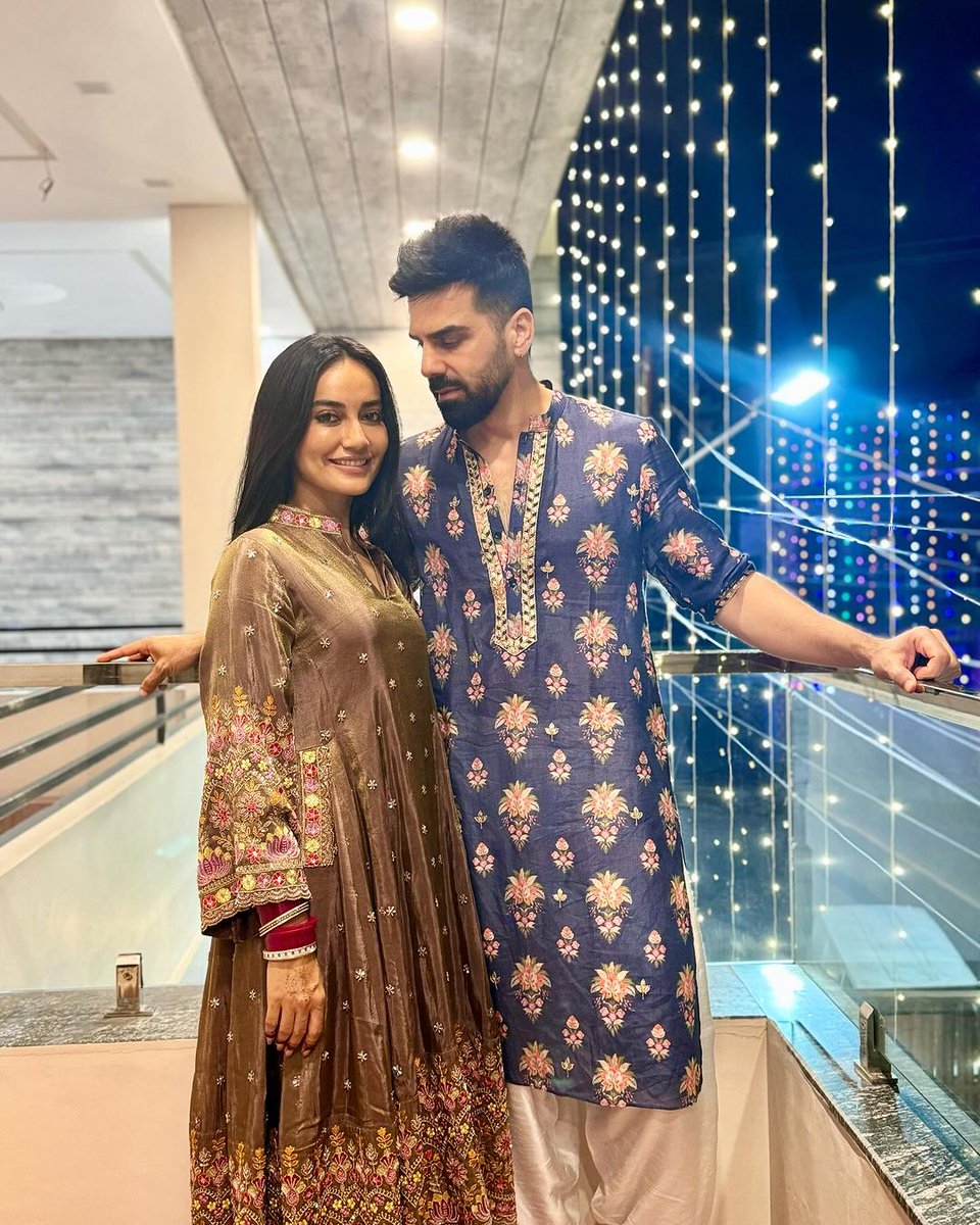 sjsk92_suganti's tweet photo. Mr and Mrs Suri😍😍
#SurbhiJyoti #SumitSuri https://t.co/jl2THVwiR3