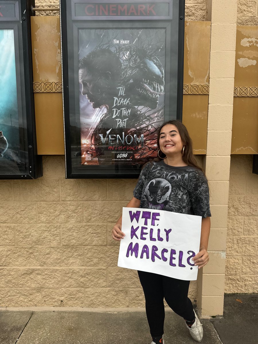 What if I made a return to Twitter and it was with the following image? 

Well you don’t have to wonder because it’s happening right now below. Kelly, I loved the Dancing Queen sequence. I’m just in mourning.