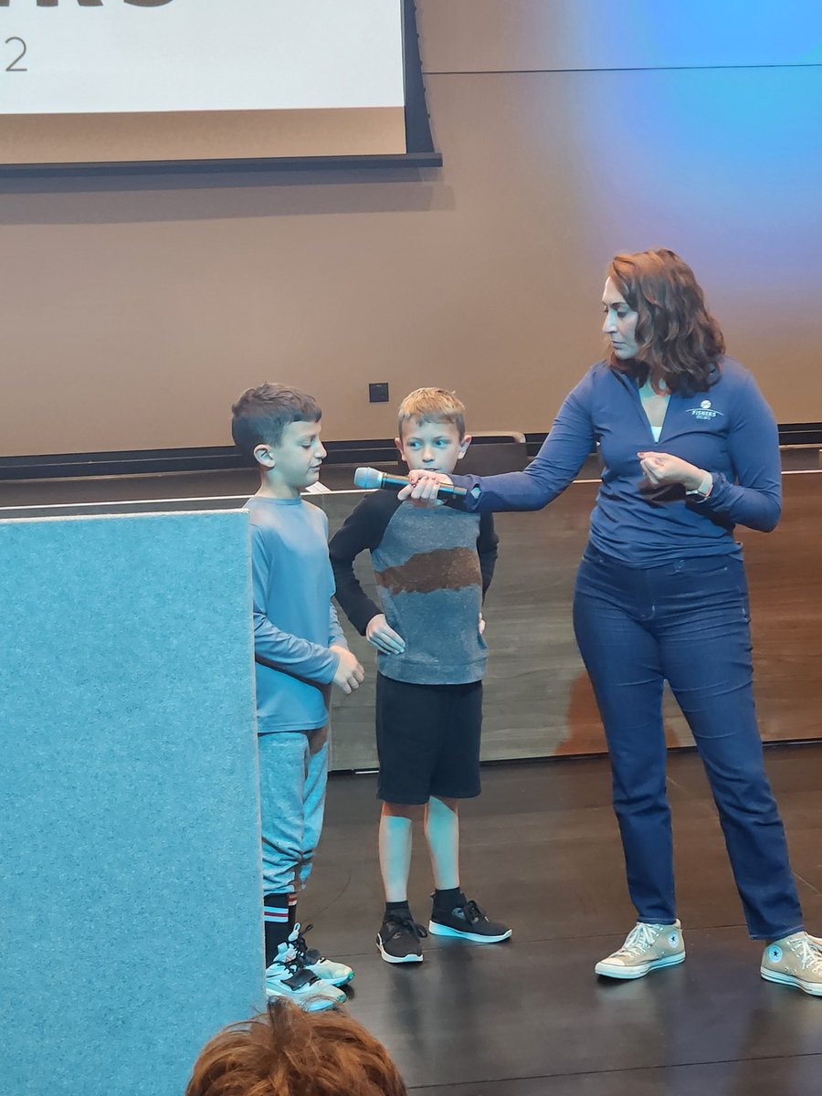 Mrs. Kelly Staples tweet media