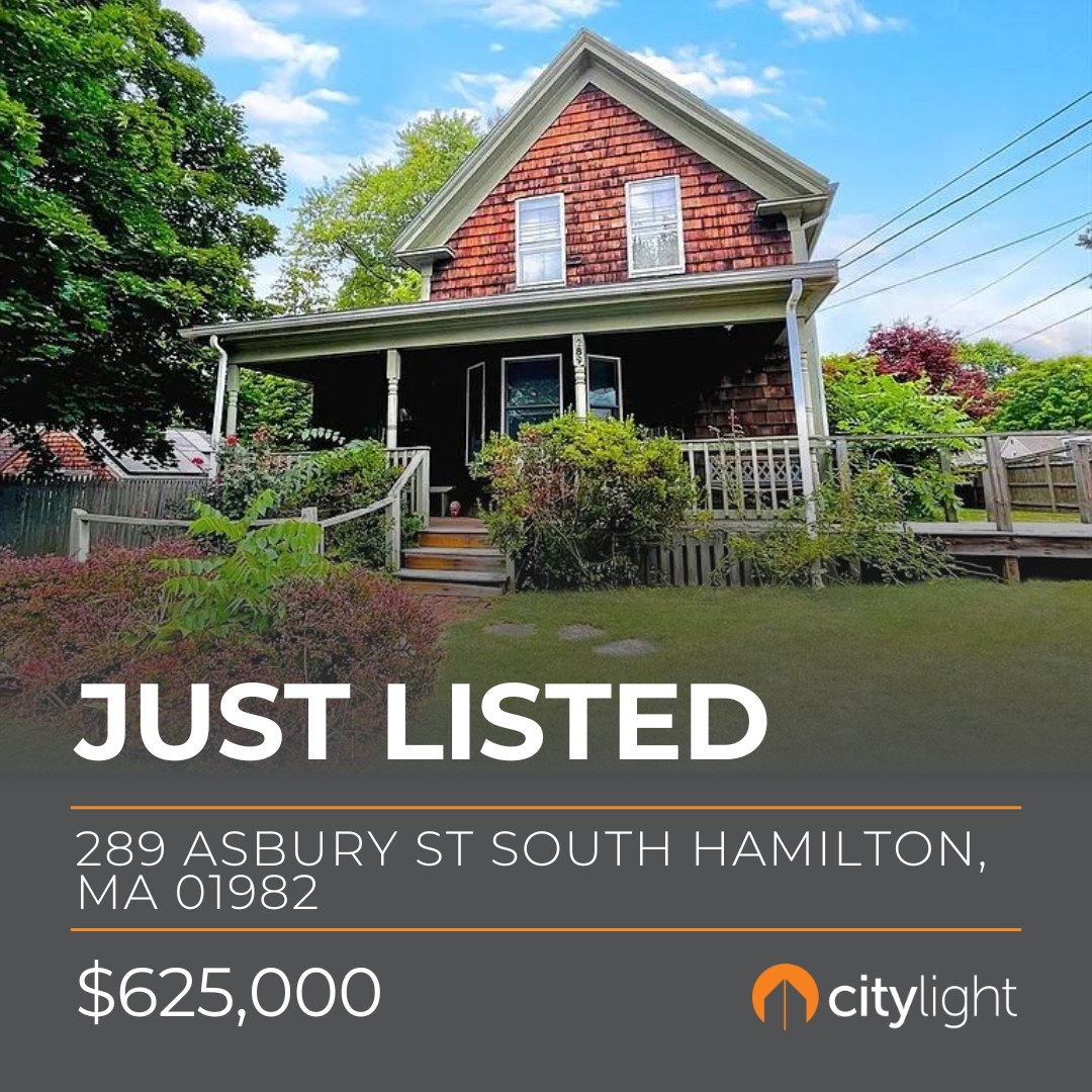 CitylightHomes's tweet photo. This Charming 3 bedroom 2 Bath New England farmhouse style colonial sits on a large flat lot on the corner of a quiet side street. Walk to the Cutler Elementary school the site of the new proposed elementary school project. https://t.co/8RcU2YTKru