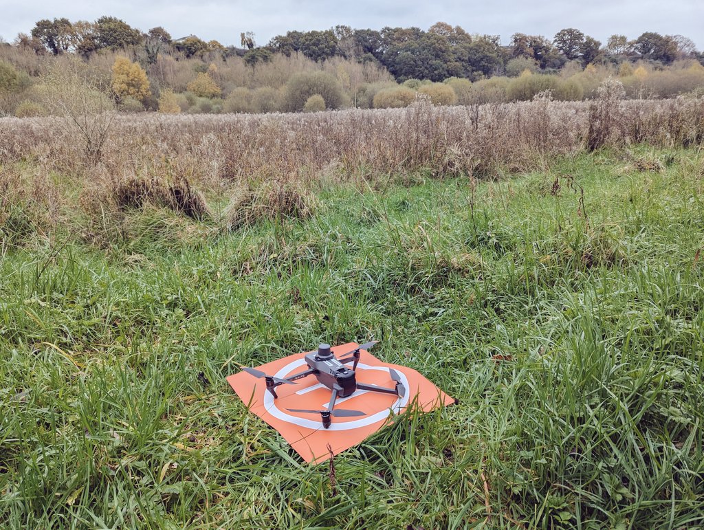 dannihinchy's tweet photo. Great day landscape mapping &amp; 3D modelling using innovative drone technology for a @LJMU_BES wildlife conservation PGR project 🦫 #beavers #reintroductions #phd @LJMU @LuciaGalvezBrav @SergeWich @Richard_the87th @CheshireWT https://t.co/PBOtMGmyfj