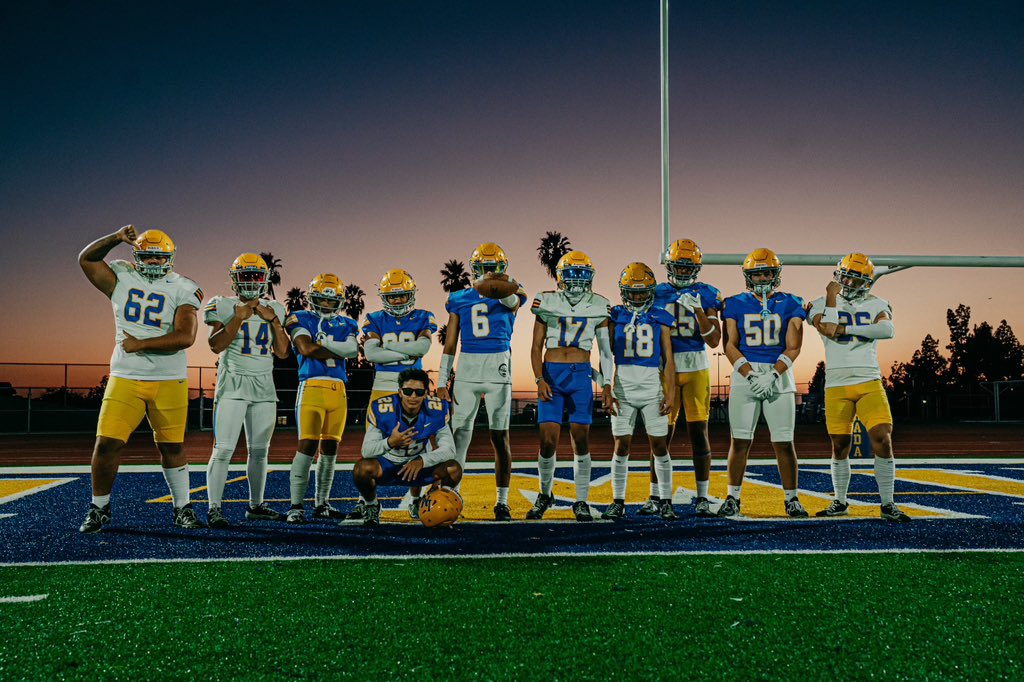 Gameday! 

LM vs. Warren
7pm @ Goodman Stadium
Winner will represent the Gateway league in CIF Playoffs

#NewEraLM
#LMFootball
#LMFamily