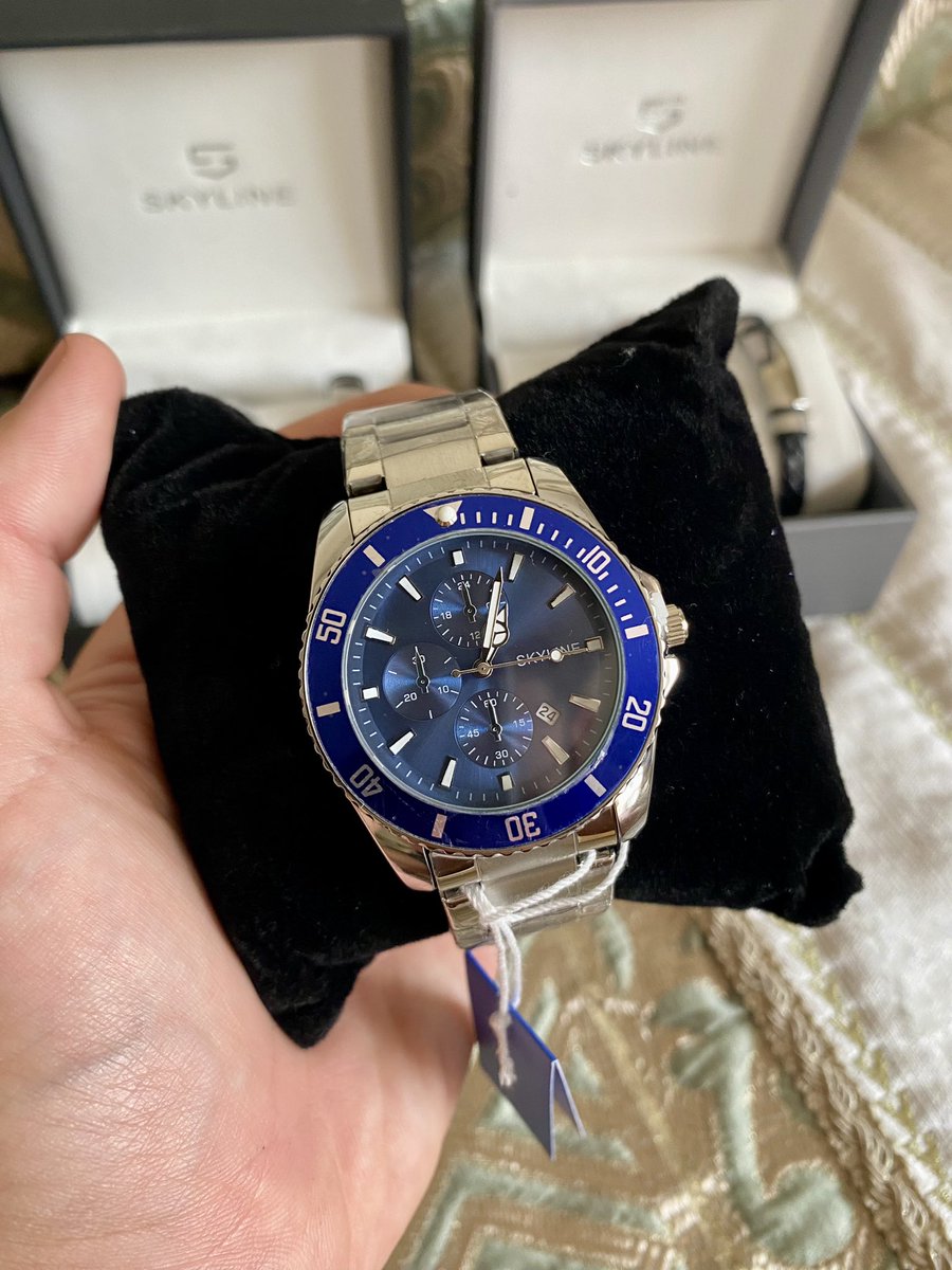 DiSuissi's tweet photo. Inspirado en Rolex Submariner https://t.co/ksbmGLMBBl