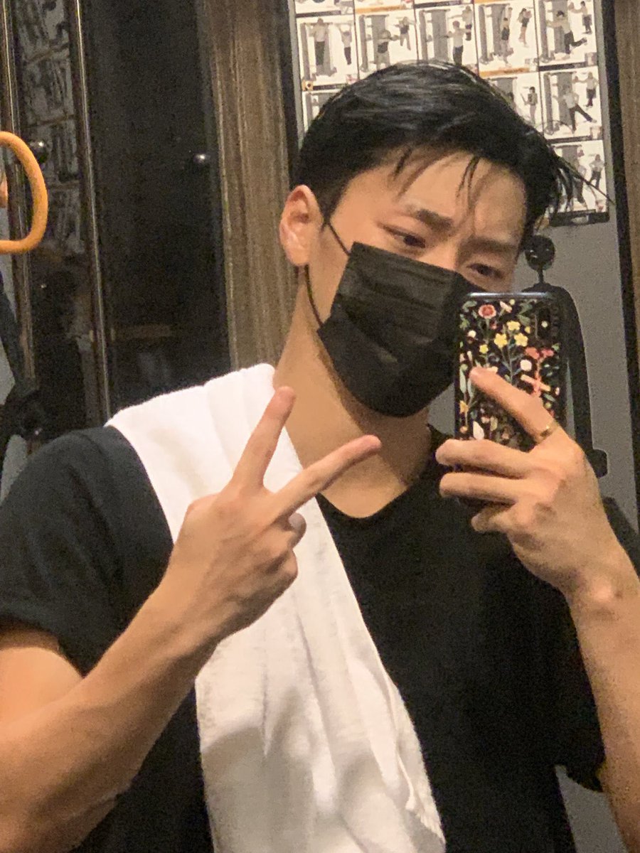 verre7v's tweet photo. 둘이 이러고 같이 으쌰으쌰 한다고?
아 너무 음란해... https://t.co/7yLmxRER7z