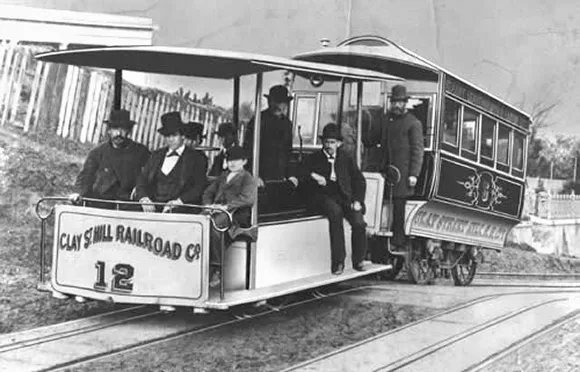 🚊 #ThrowbackMobility | In 1873, San Francisco’s cable cars conquered the city’s steep hills, becoming both a practical solution and a symbol of the city. Still running today, they remind us how unique mobility solutions can shape urban identity and accessibility
#UrbanMobility
