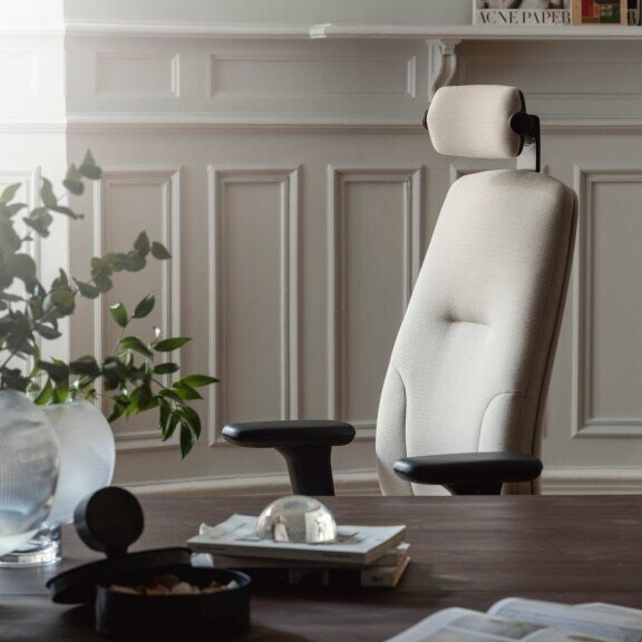 Our Black Friday Sale starts today and lasts all month! Enjoy big discounts on top brands like Herman Miller, HAG, RH, and Humanscale. Grab your dream pieces now.

Buy your office furniture now: hubs.li/Q02WBbSJ0

#BlackFriday #Sale #OfficeGoals