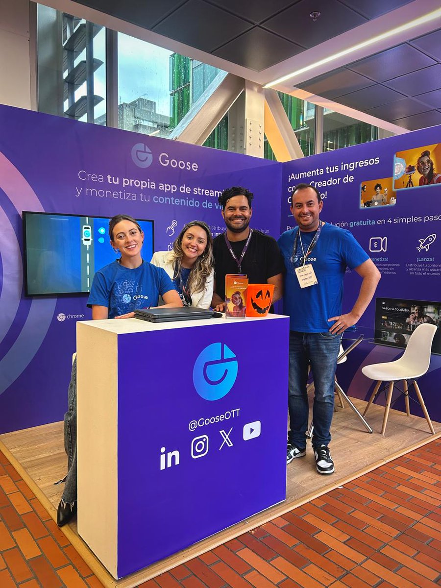 GooseOtt's tweet photo. ¡Qué equipo, #GooseTour! ✈️😍
Continuamos apostando al futuro de los creadores de contenido 🤳 participando de #InfluencerLatamSummit mostrando cómo monetizar tu contenido exclusivo con tu propia App. 📹
¡Gracias a todos los creadores y agencias 🤝 que visitaron nuestro stand! https://t.co/nBmV7FVFUO