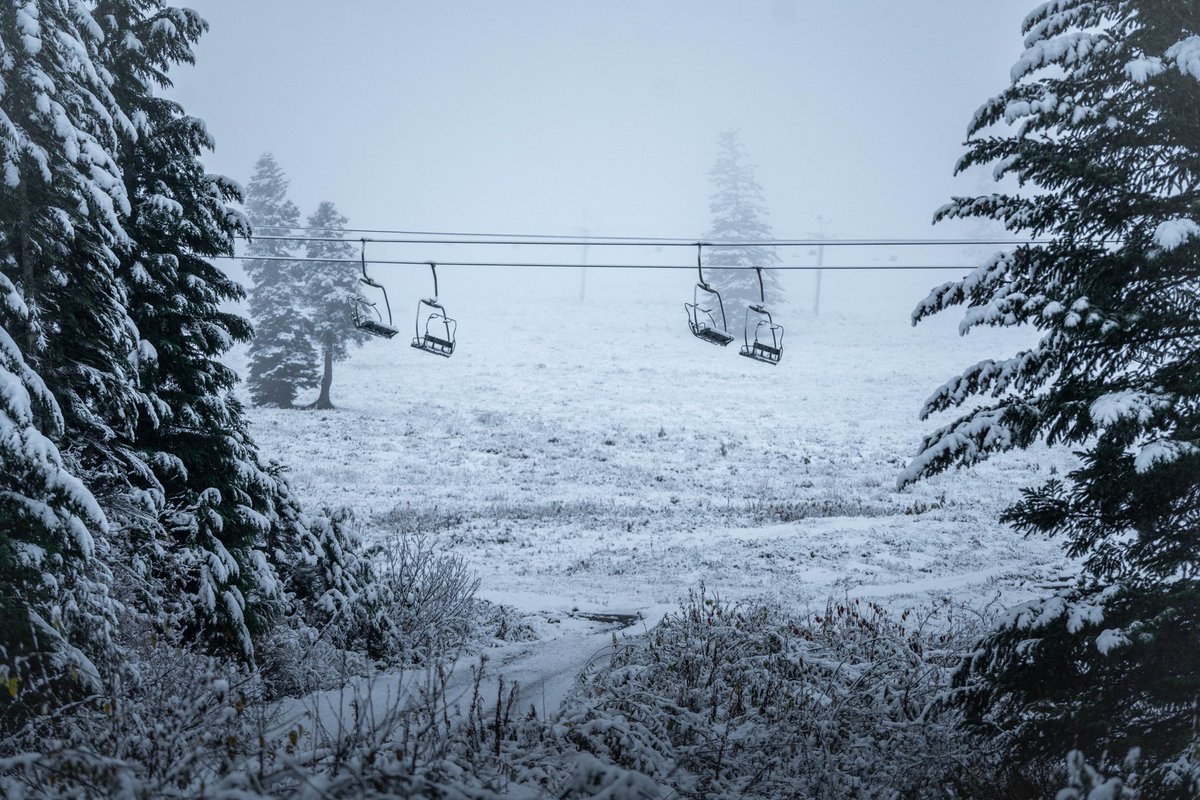 Summit at Snoqualmie tweet media