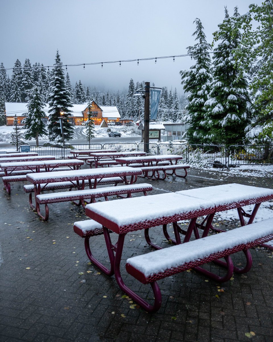 Summit at Snoqualmie tweet media