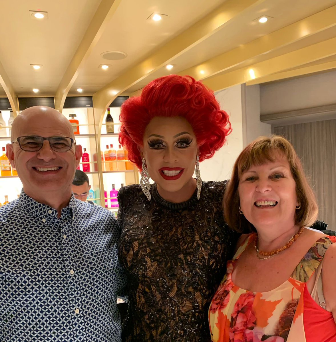 2nd RuePeter badge for the amazing <a href="/LaVoixTheShow/">La Voix</a>