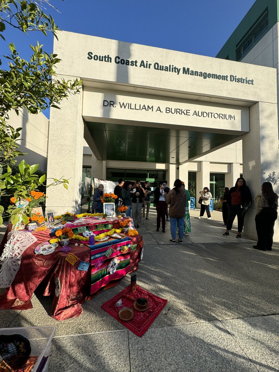 We are in community today to honor the first day of Día De Los Muertos and remind <a href="/SouthCoastAQMD/">South Coast AQMD</a>, <a href="/MayorOfLA/">Mayor Karen Bass</a> &amp; <a href="/LongBeachMayor/">Office of Mayor Rex Richardson</a> the costs of our air pollution crisis &amp; their obligation to make our air safe to breathe. It's time for action on a #StrongISR for ports.
