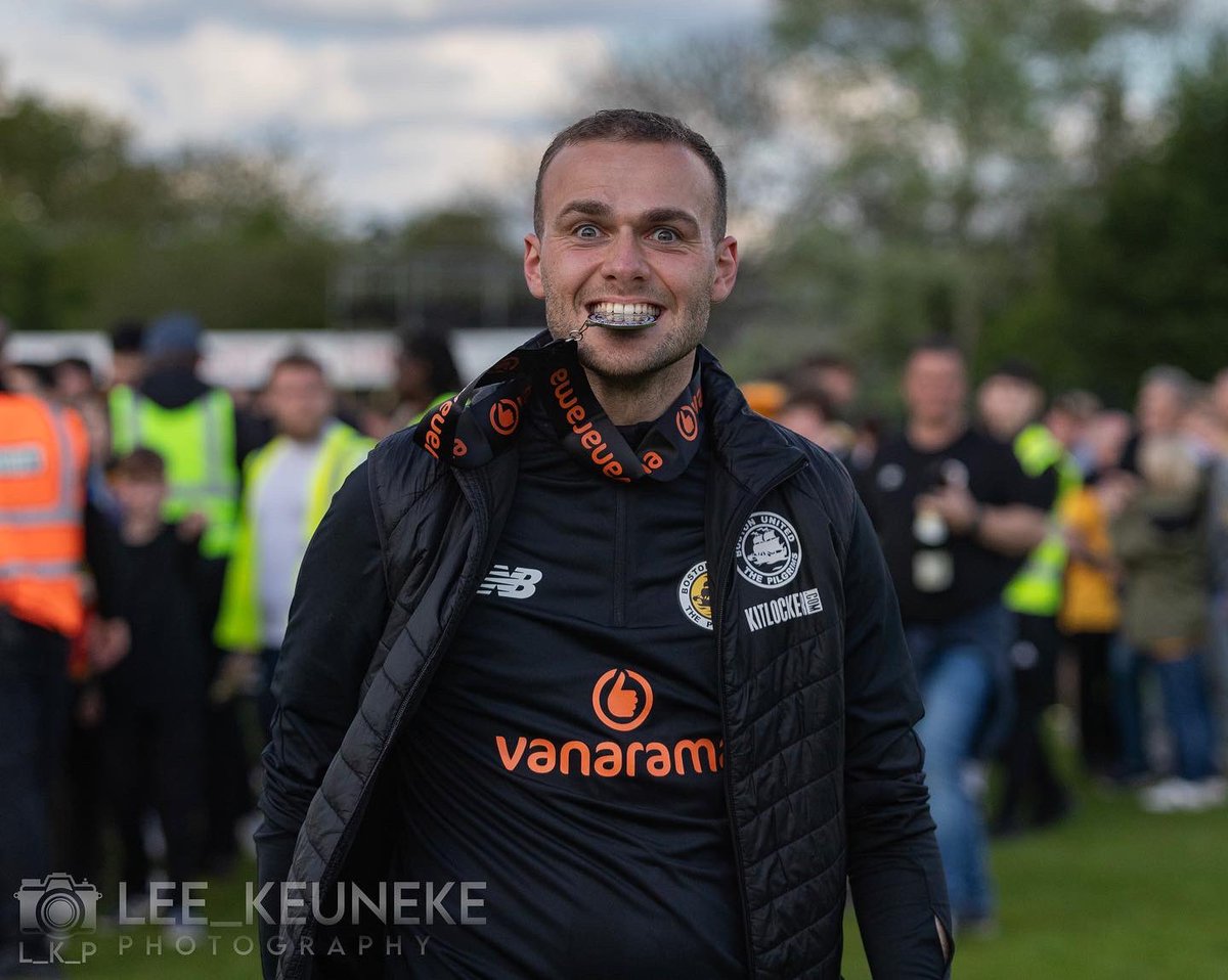 Joe Simpson tweet media