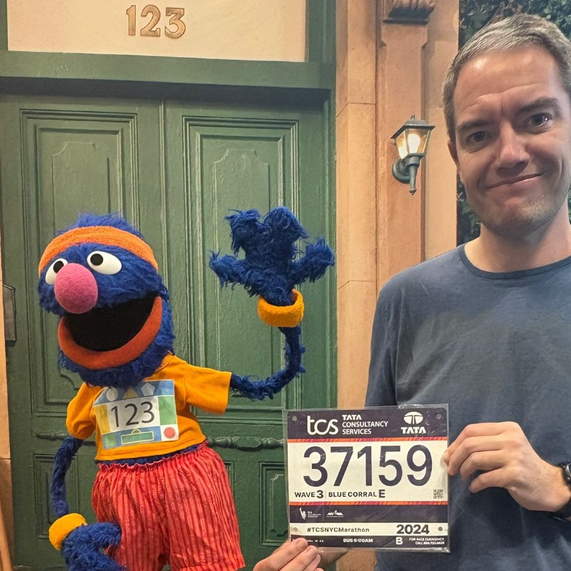 suttonunited's tweet photo. ℹ️ Sutton supporter Dave Loughlin will be running the New York Marathon in support of the @royalmarsden 🏃

Dave has previously ran the London Marathon as well, and you can tap the link below to donate ⤵️

#AmberArmy | #SuttonUnited | #SLFF | #ForeverAmber💛