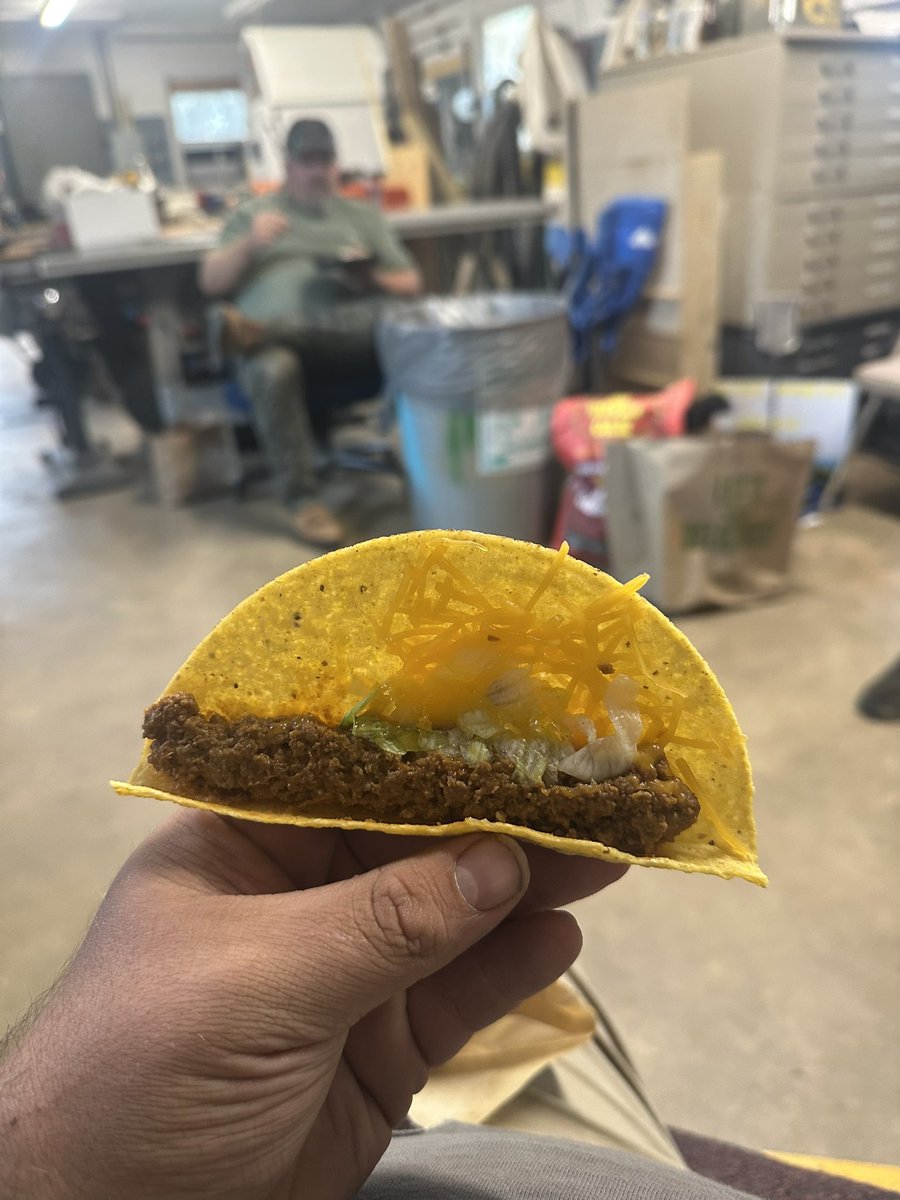 MattSands6's tweet photo. @tacobell wtf is this, bought a party pack and every taco looks like this. 🥴 https://t.co/wvnr0dih8V